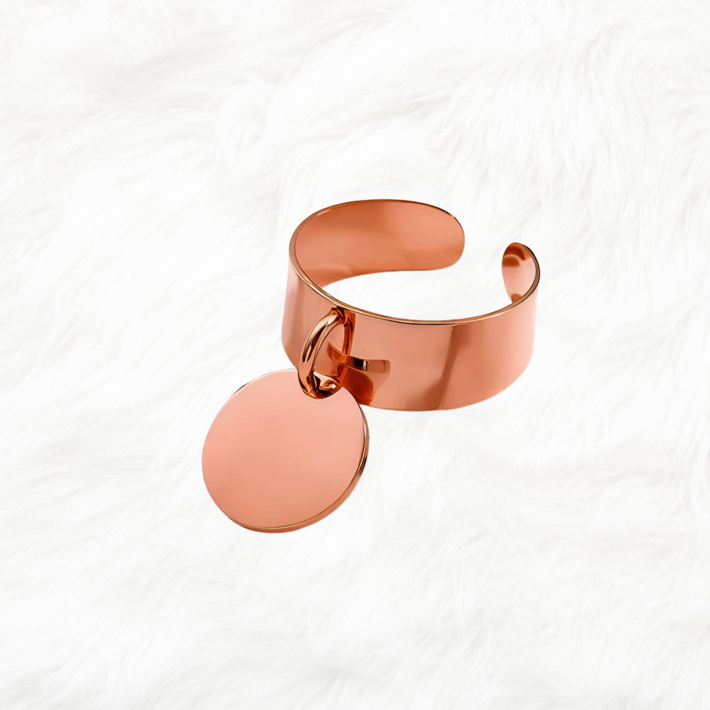 Bague avec médaillon en acier inoxydable doré à l'or fin couleur rose gold, a graver et a personnalisé, bague tendance médaillon 